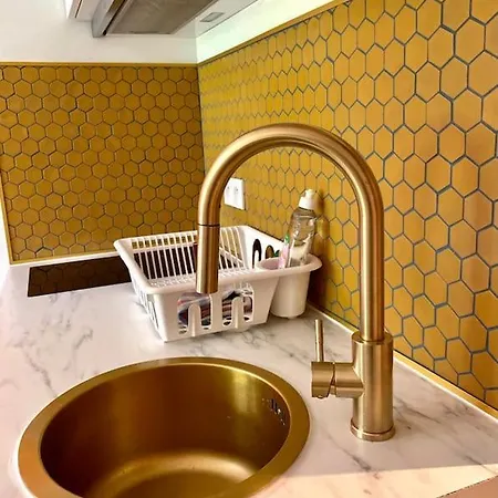 Cavaloc.fr Retrorange Apartment *
